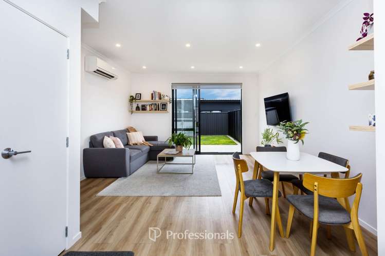 8 Cynisca Crescent Wallaceville_7