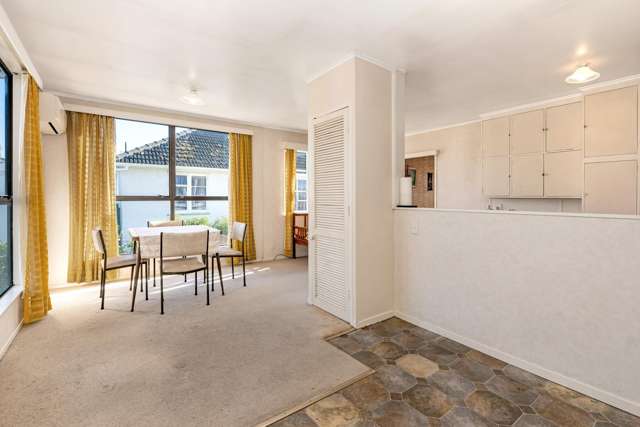 684 Childers Road Elgin_3