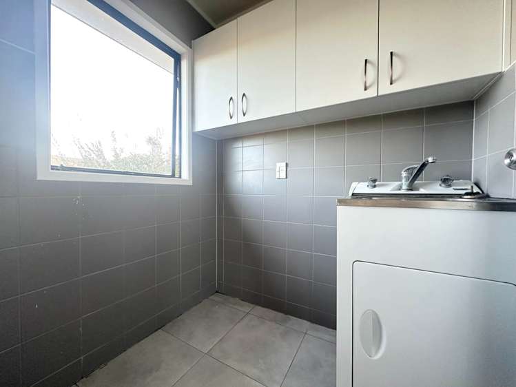 9A Halleys Place Mt Roskill_11