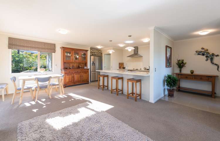 369 Princes Drive Britannia Heights_0