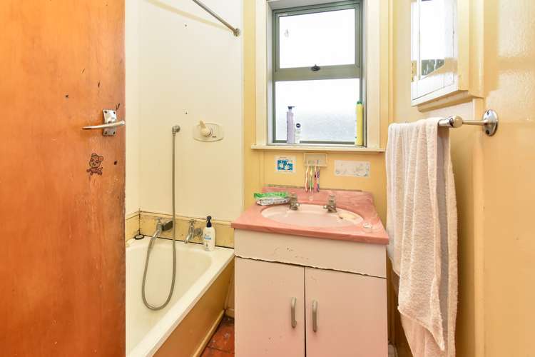 32 Whitley Crescent Otara_10