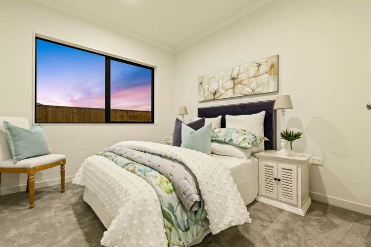 35 Michael Bosher Way Flat Bush_10