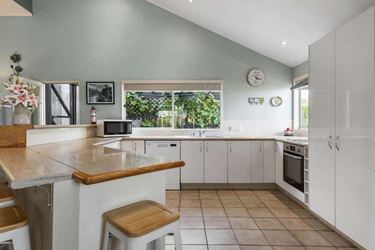 31A Taroka Close Pinehill_11