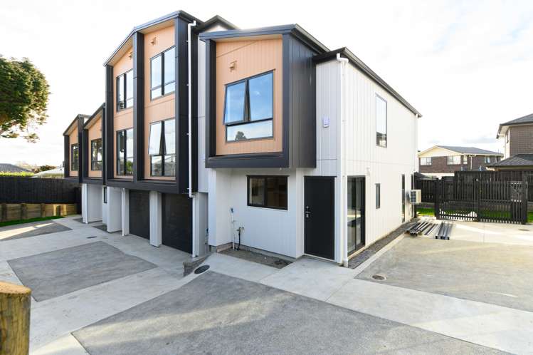 8/11 Scanlen Terrace Kelston_16