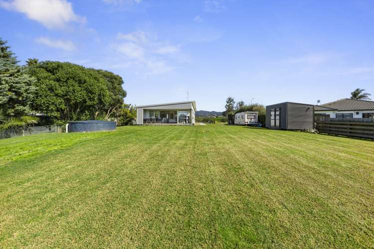 1158 East Coast Road Whakatiwai_28