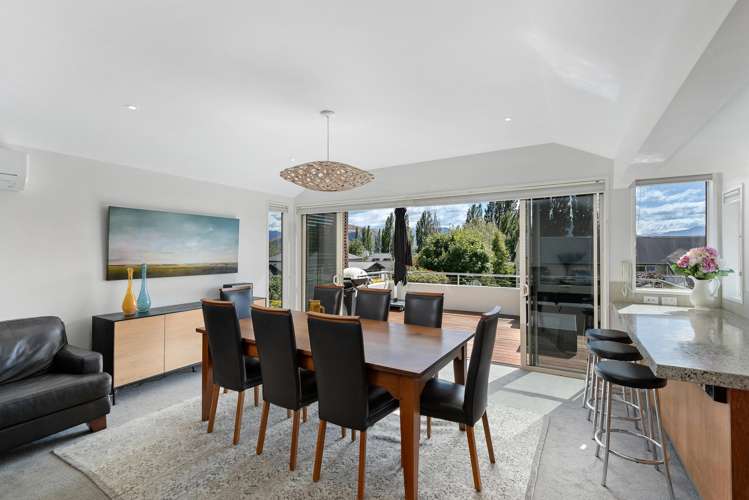 11 Morrows Mead Wanaka_4