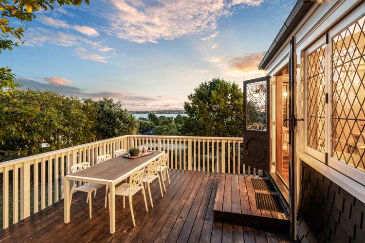 18 Huia Street Devonport_17