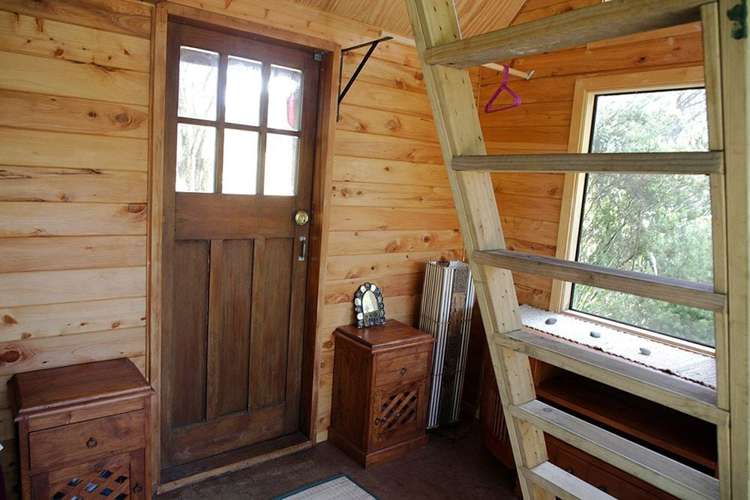 Kauri Cabin/128 Lone Kauri Road Karekare_3