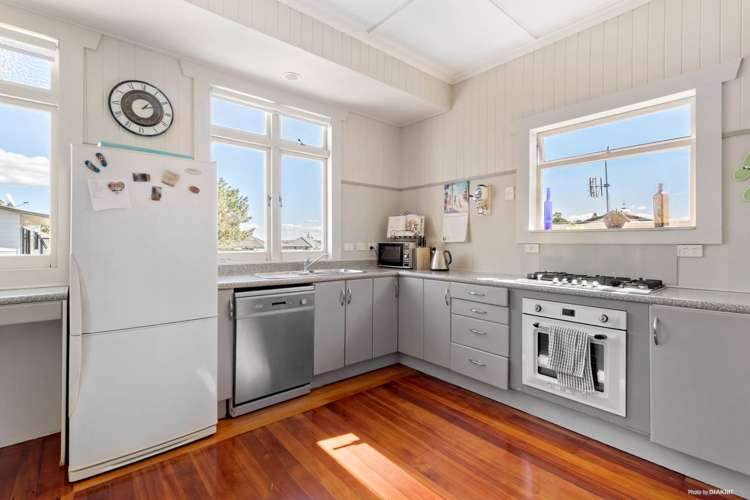 6 Preston Avenue Belmont_1