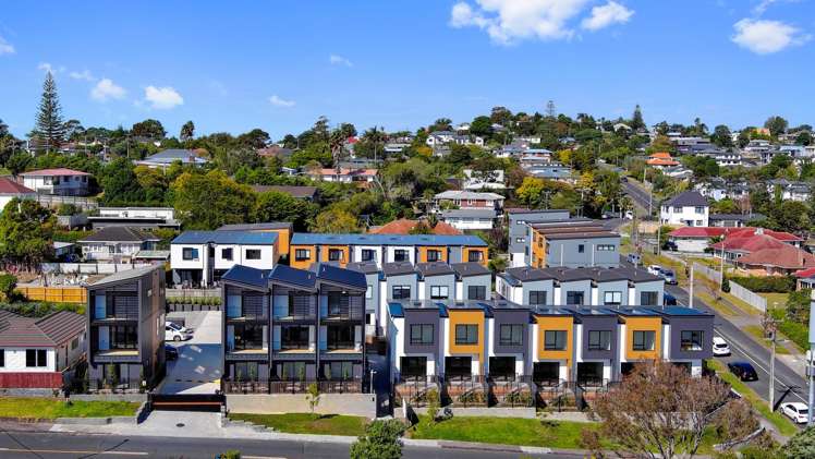 1-6,10-12/16-18, 20 42 Captain Scott Road Glen Eden_36