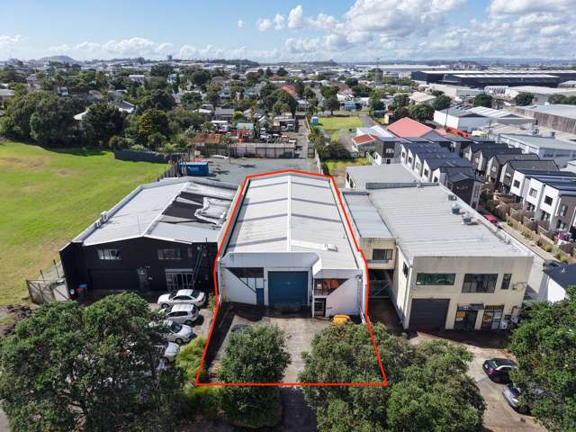 Well-located industrial with yard