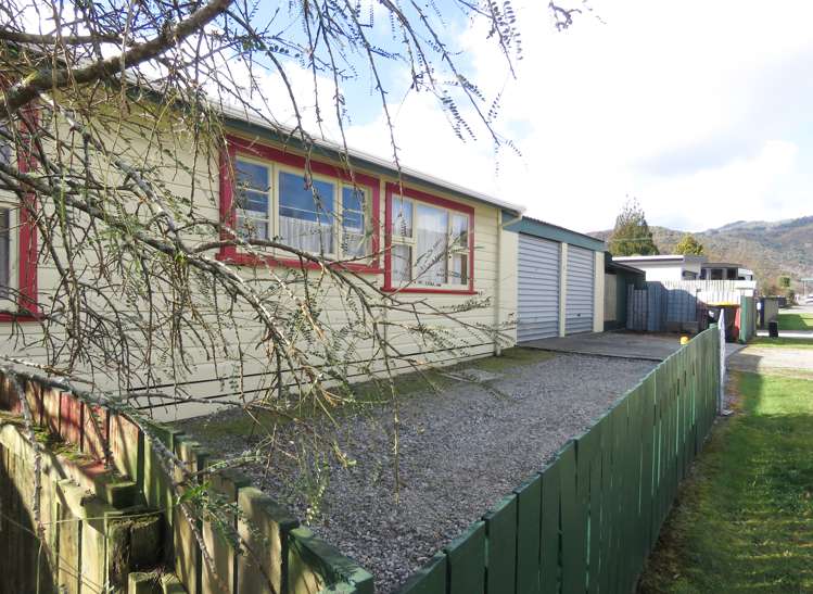 146 Broadway Reefton_18