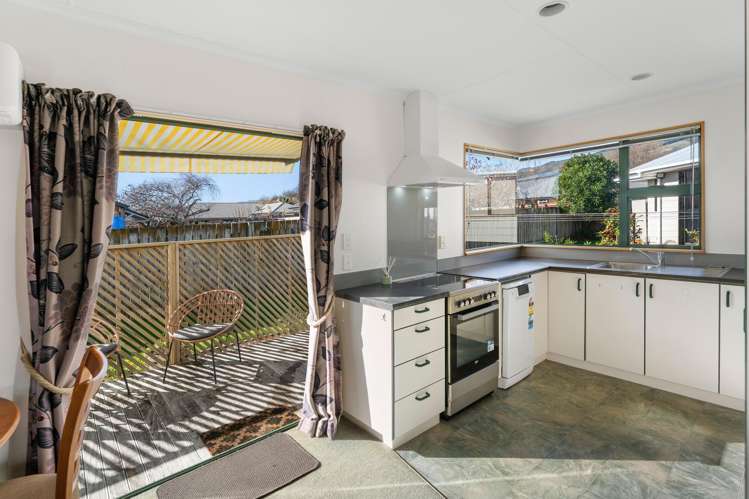 14 Fernlea Rise Richmond_9