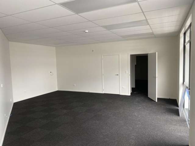 1/15 Waterford Street Mangakakahi_4