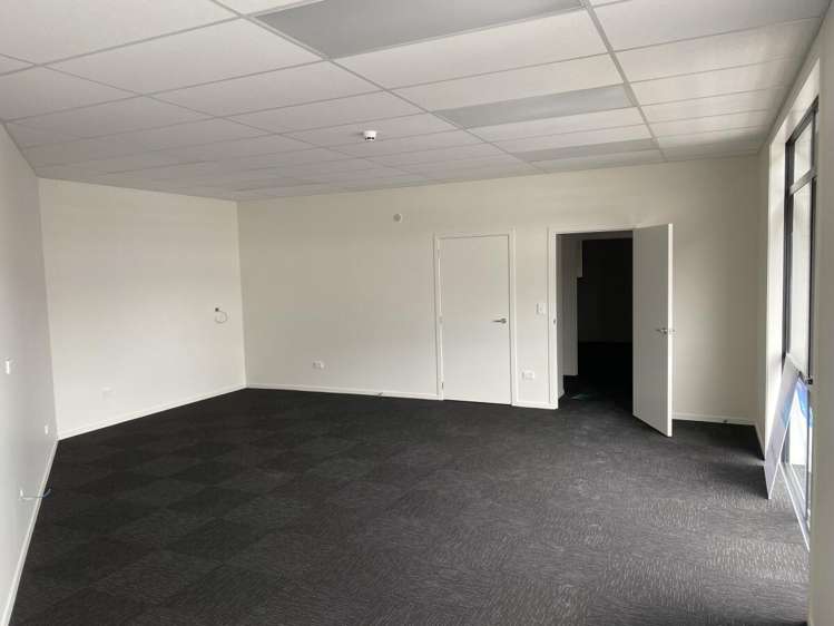 1/15 Waterford Street Mangakakahi_4