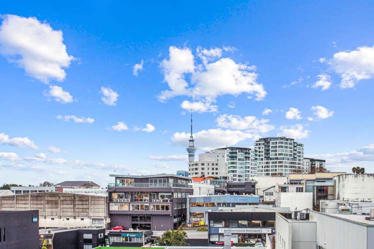 303/12 Mackelvie Street Grey Lynn_1