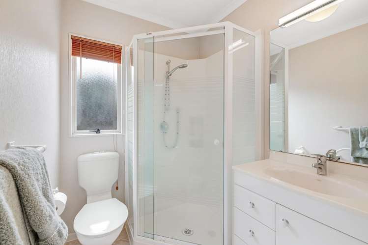 29 Westminster Gardens Unsworth Heights_13