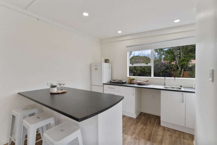 9 Old Coach Road Otaki Beach_19