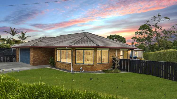 4a Sunkist Bay Road Beachlands_25