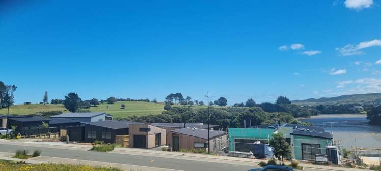 25 Omahina Street Raglan_4