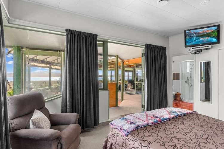 494 Takahiwai Road One Tree Point_12