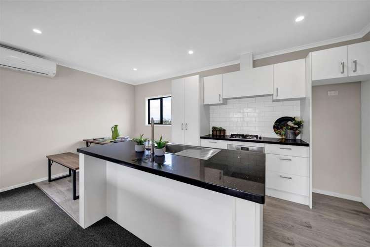 5 Hinz Lane 10825_5