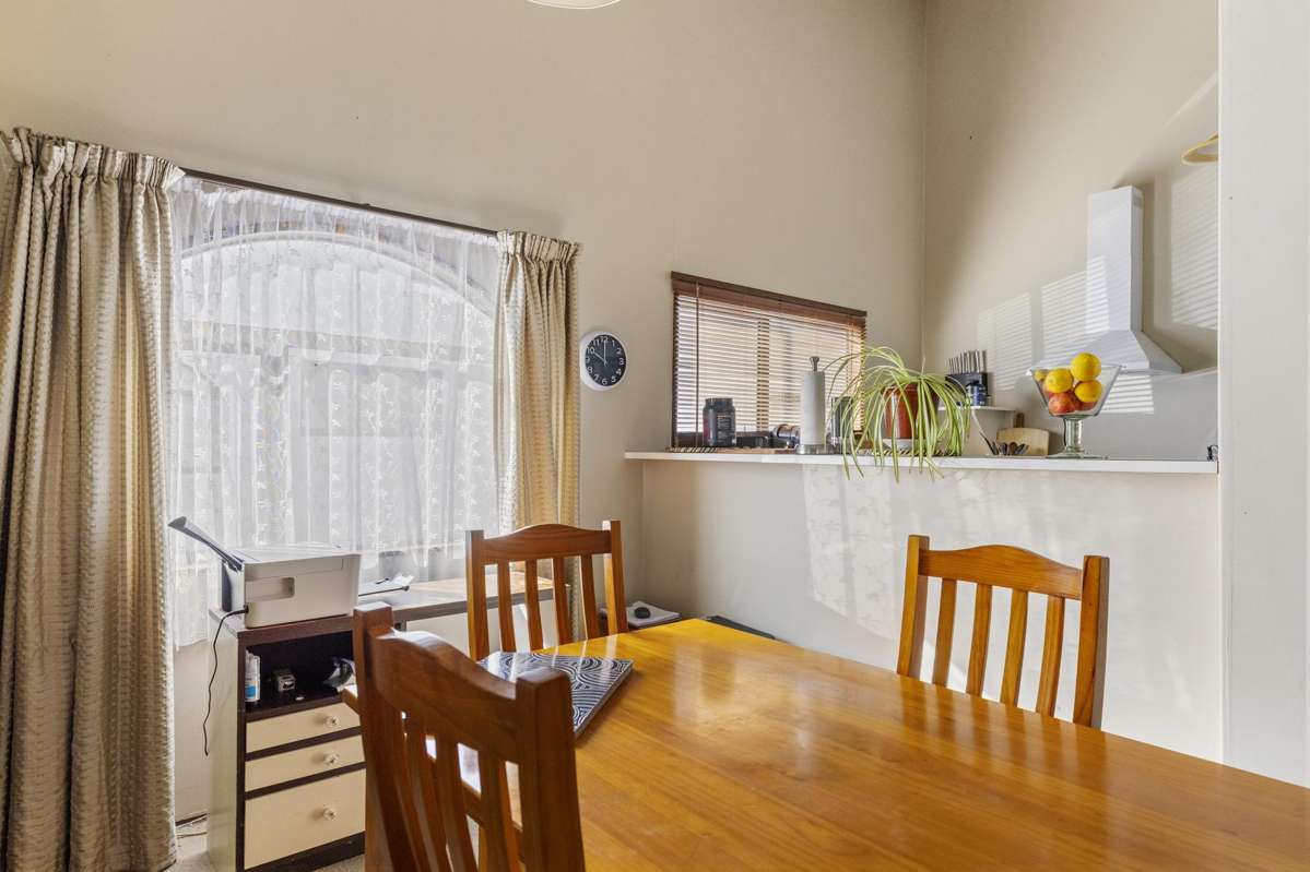 Units 1-4, 121 Te Heuheu Street_4