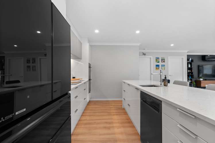 12 Porokaiwhiri Street Crofton Downs_3