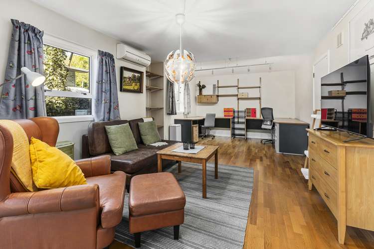 13 Valley Street Island Bay_9