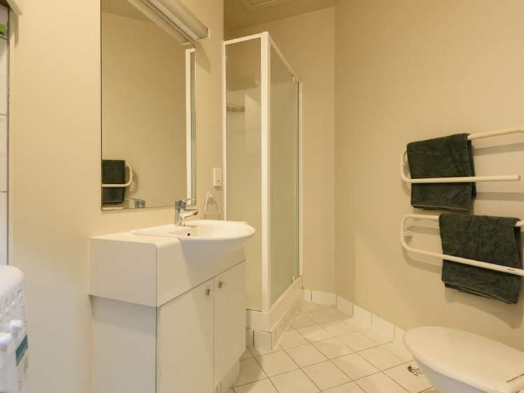 2a/126 The Terrace Wellington Central_7