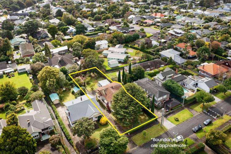 54 Lloyd Avenue Mount Albert_37