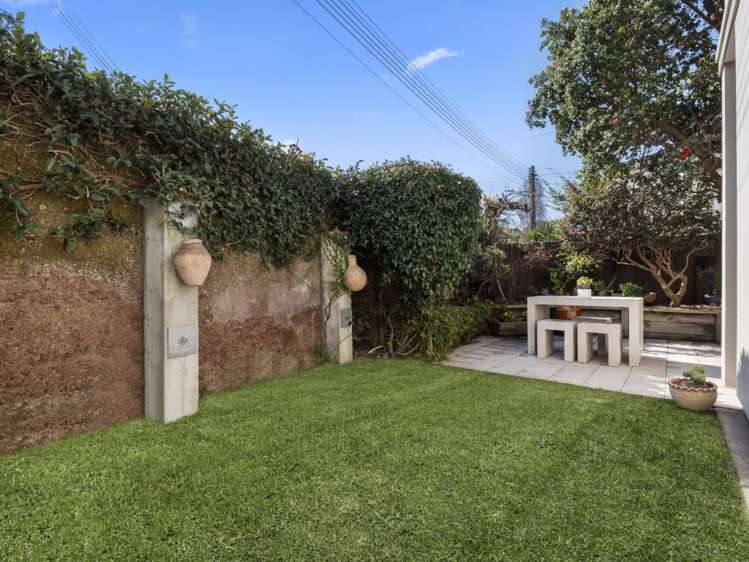 2 Garden Terrace Devonport_8