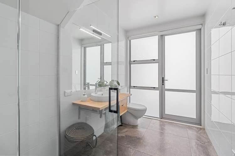 10A Wynsfield Garden St Heliers_23