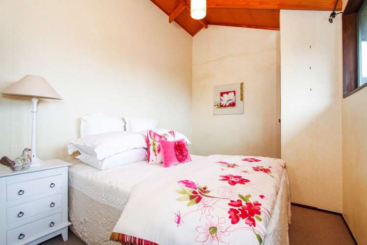 4 Ben James Drive Hillsborough_20