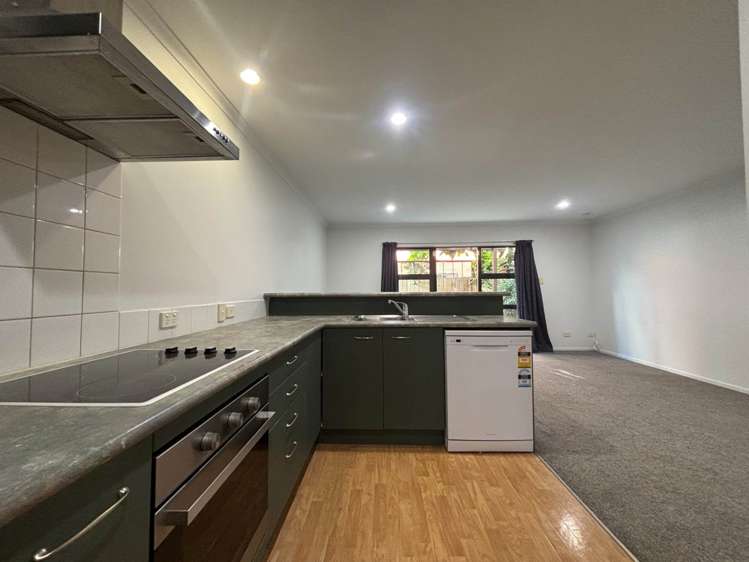 12/17 Harbour View Road Te Atatu Peninsula_3