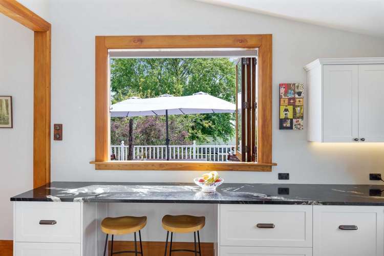 3 Wedgewood Grove Raumati Beach_33