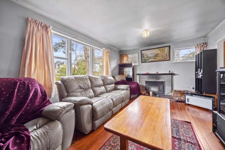 36 Lowtherhurst Road Massey_3