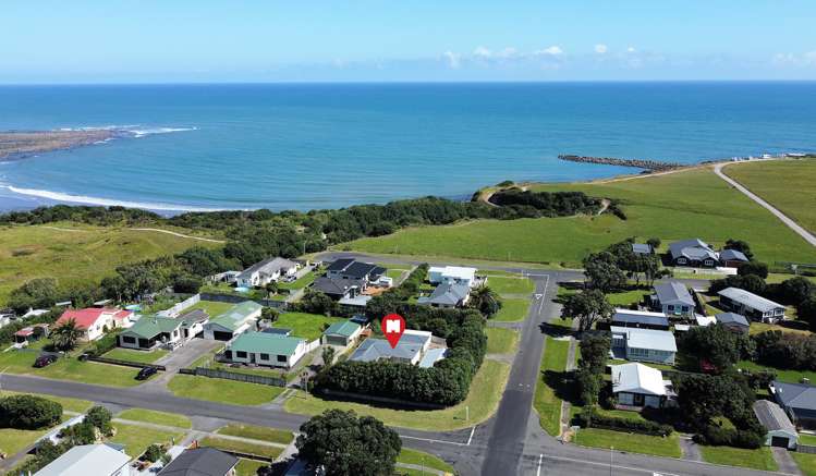 20 Dieffenbach Street Opunake_24