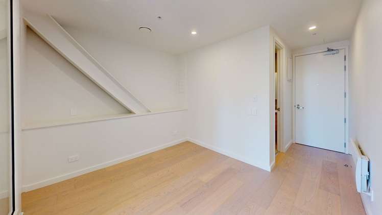 602/10 Alpha Street 2185_6