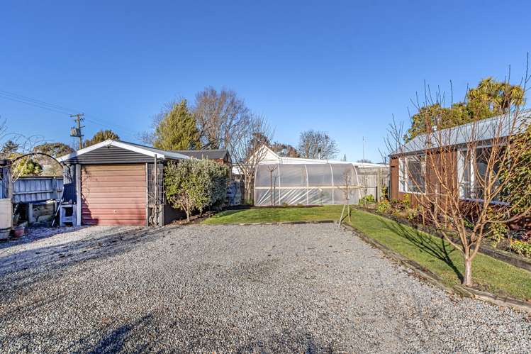 27 Pembertons Road Sefton_29