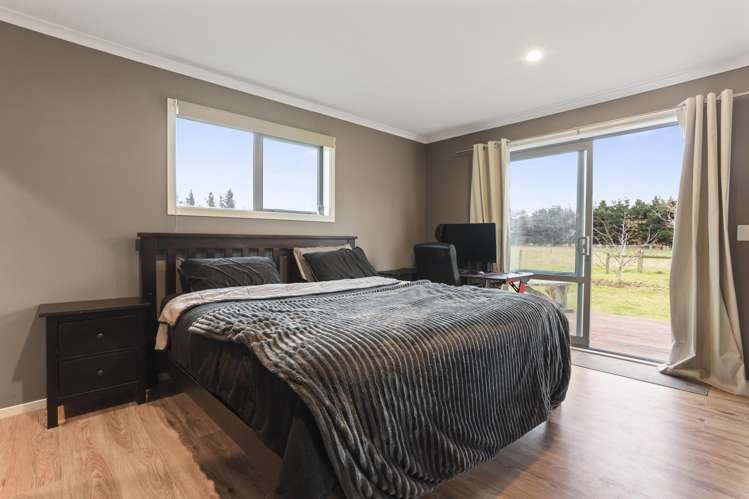 443 Ashley Road Cust_10