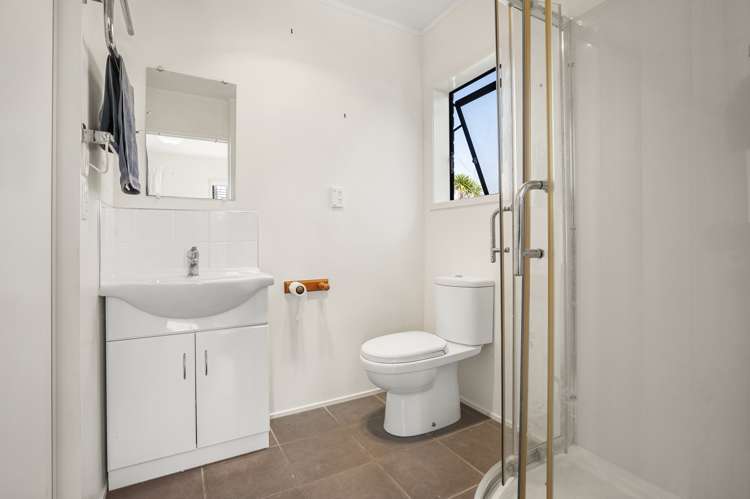 2 Litchfield Place Clarks Beach_15