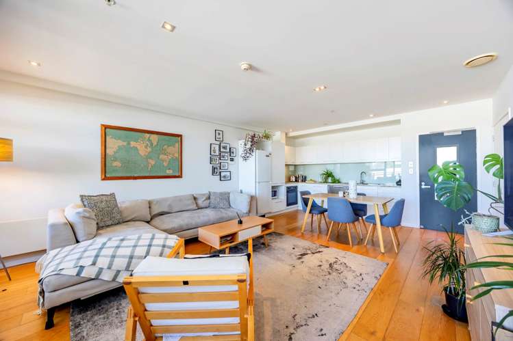 204/16 Huron Street_5