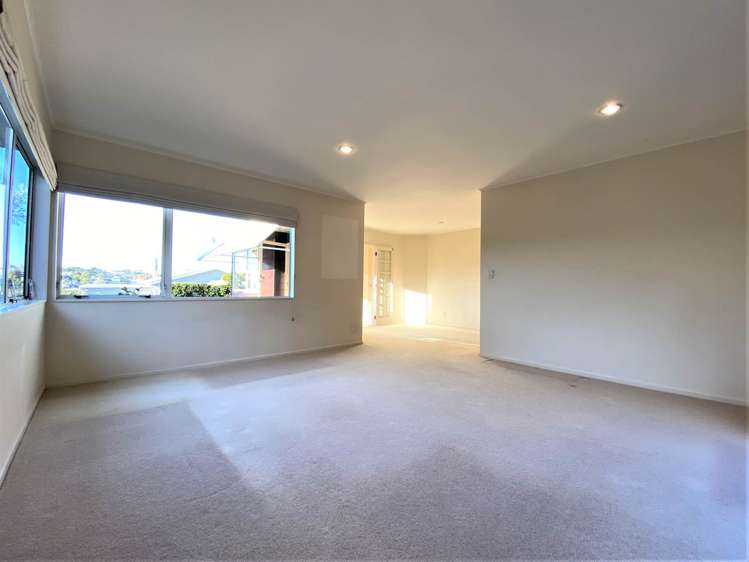 2/22 Corunna Road Milford_3