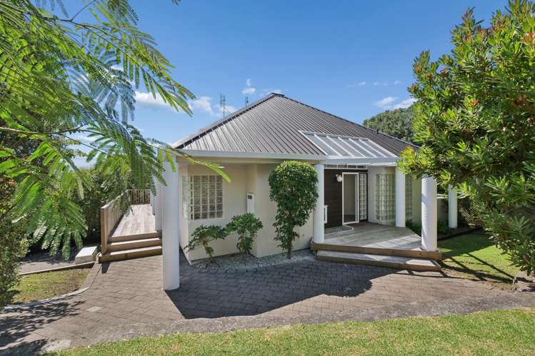 10/674L Ranginui Road Welcome Bay_4