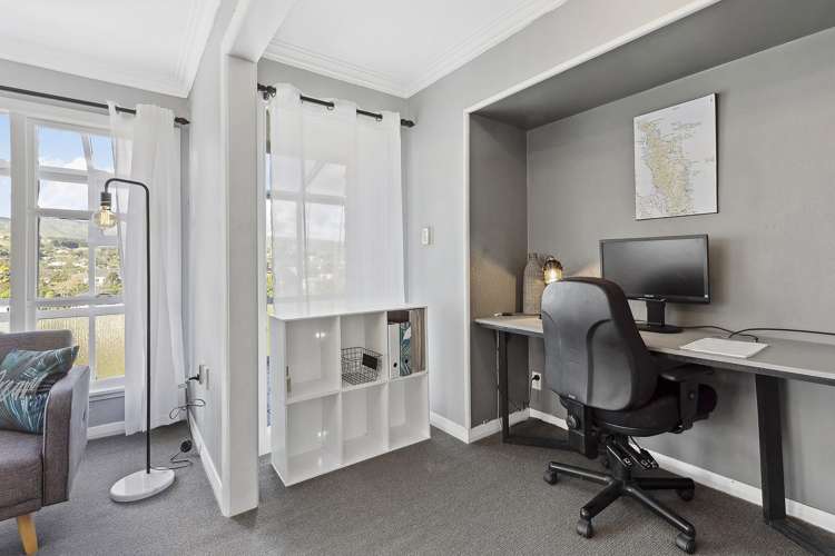 15a Romney Square Tawa_5