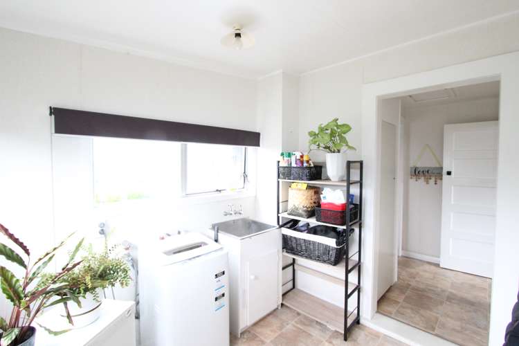 49 Tyndall Street Pahiatua_9