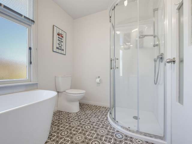 23 Godwin Crescent College Estate_3