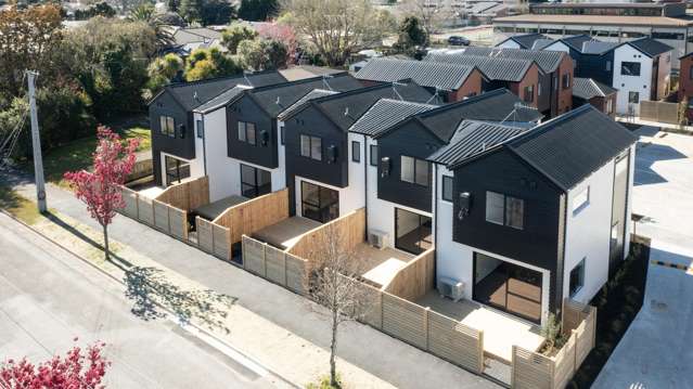 Brand New Homes in Chartwell only 3 LEFT