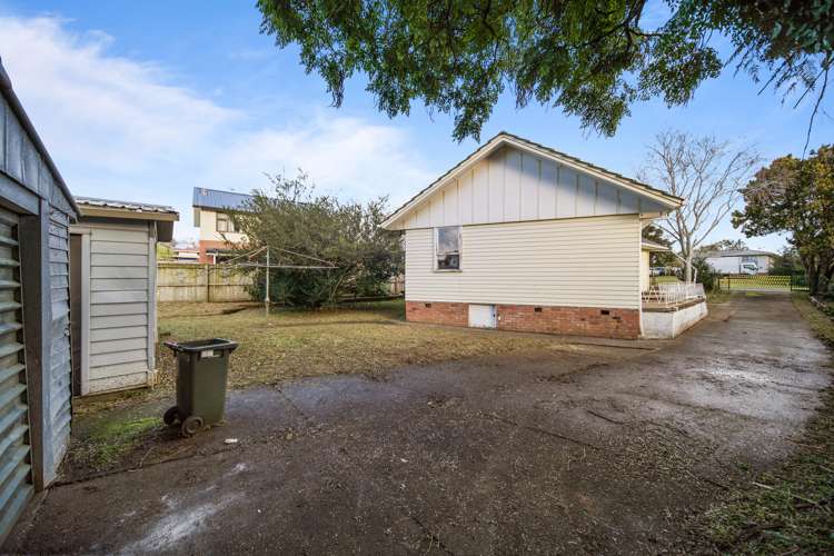 8 Friesian Drive Mangere_5